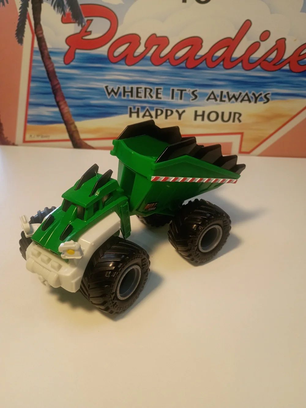 Spin Master Monster Jam Third Squad Axle Dump Truck Green 1/64 Scale